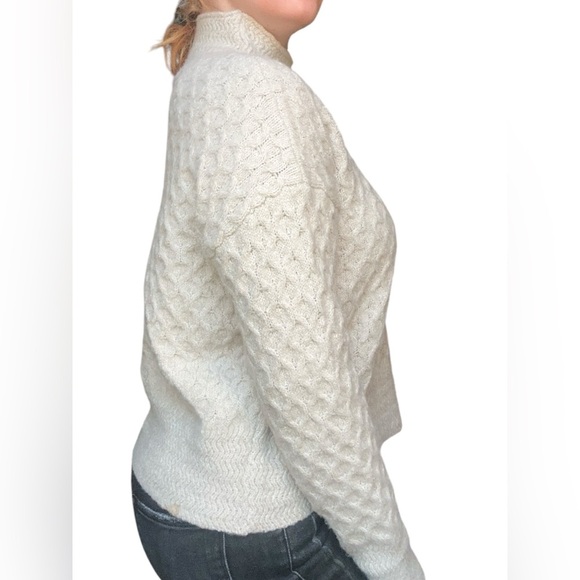 Kut From the Kloth Women's S Cream / Beige Chunky Cable Knit Turtle Neck Sweater - Picture 6 of 11
